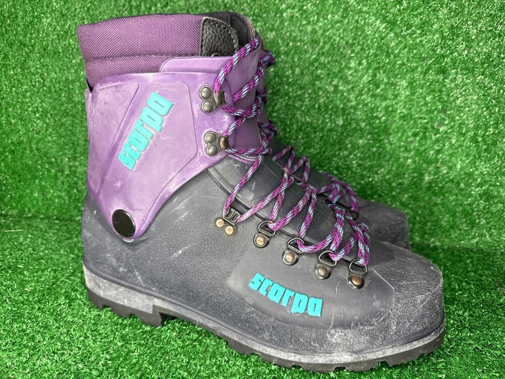 Scarpa Men’s Size 12 Mountaineering Hiking Boots Black Purple Green Lace Up
